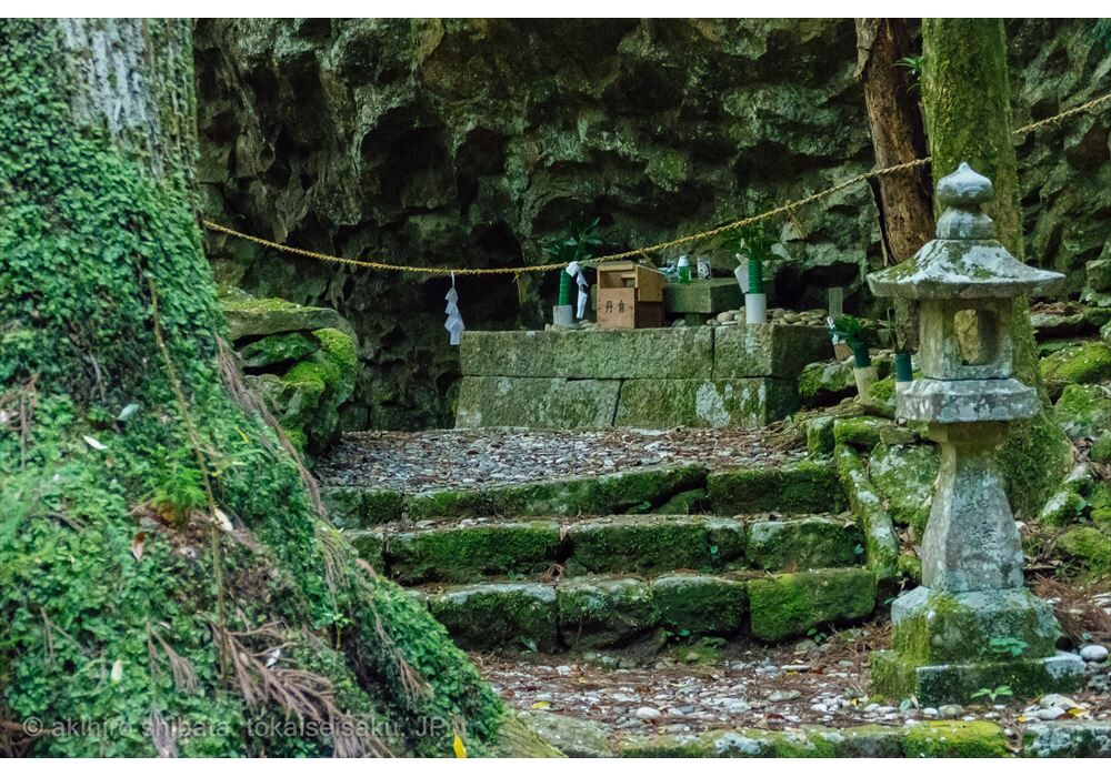 花の窟神社